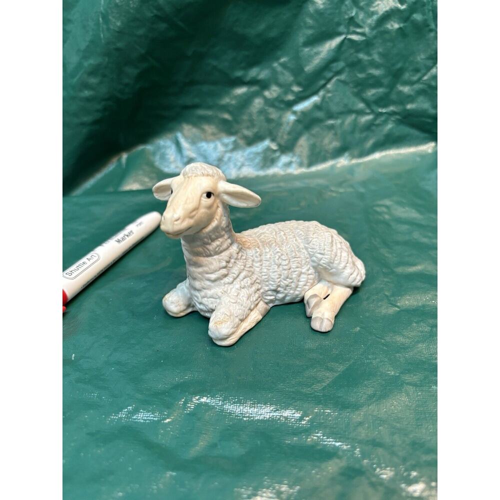 KIRKLAND Nativity #75177 Blue Box Porcelain Piece LAMB / SHEEP Vintage